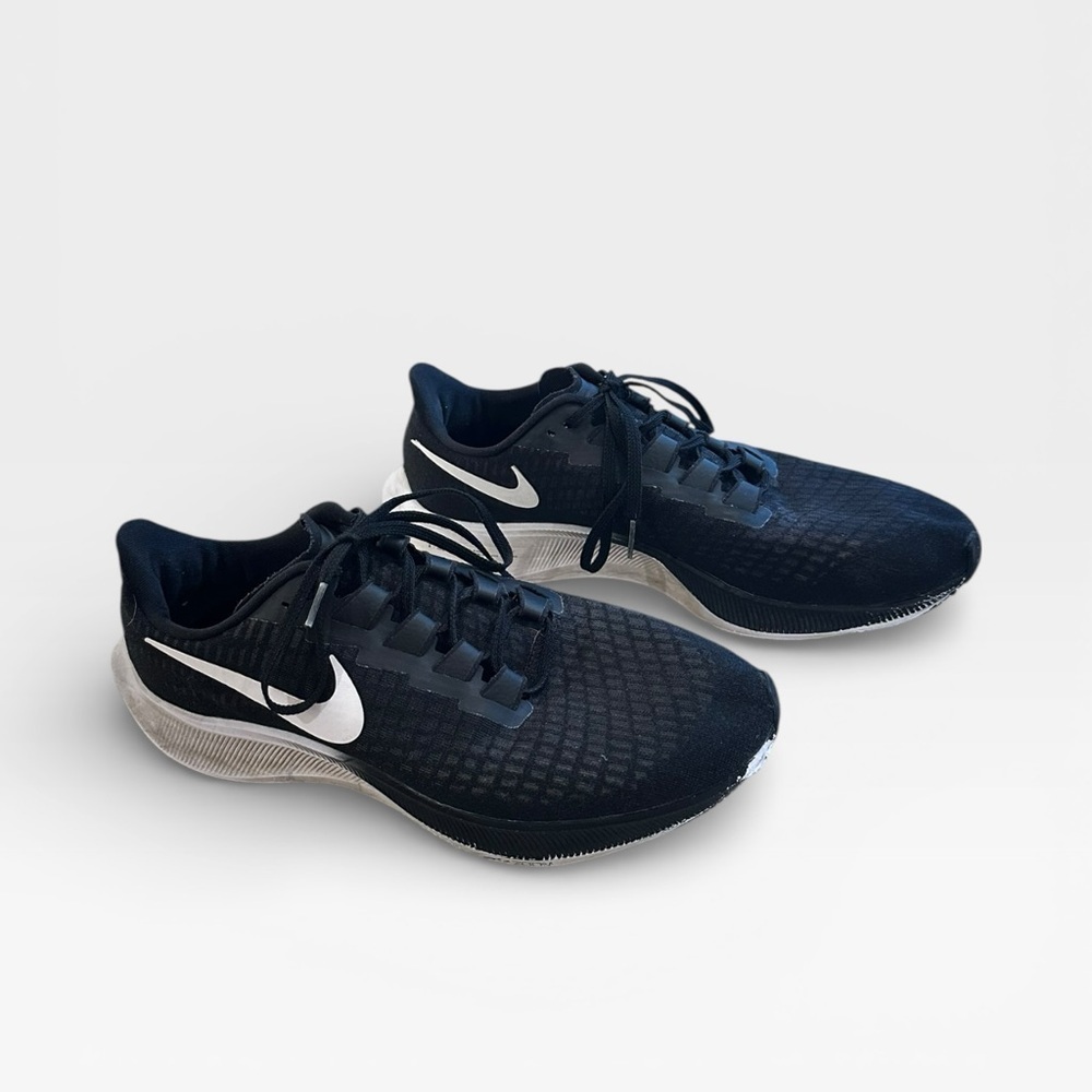 Nike Zoom Pegasus 37 Men’s Black Running Sneakers